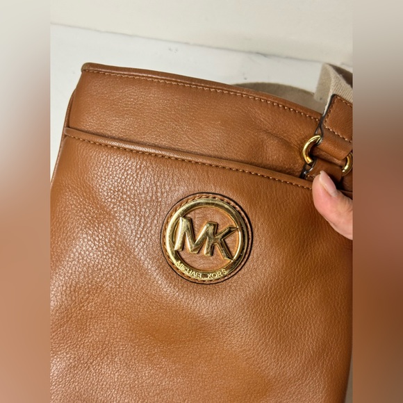 Michael Kors Leather Messenger Bag - Picture 4 of 9